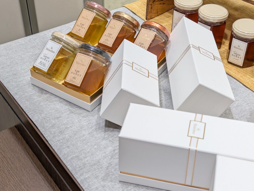 ギフトとして選ばれる国産非加熱はちみつ