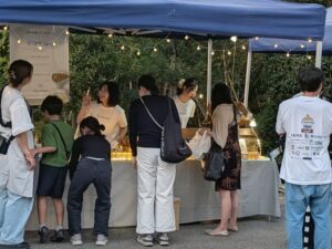 KOMAFES2026に出店したShinobee Honeyのはちみつ試食販売ブース